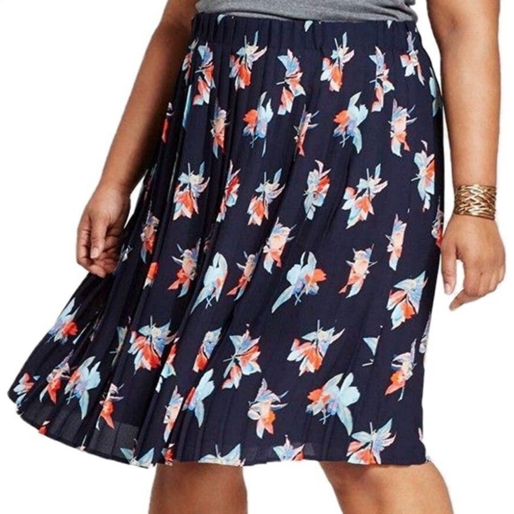 Ava &‎ Viv Floral Pull On Pleated A-line Skirt SZ 1X Navy Blue Floral Whimsical - Picture 2 of 6